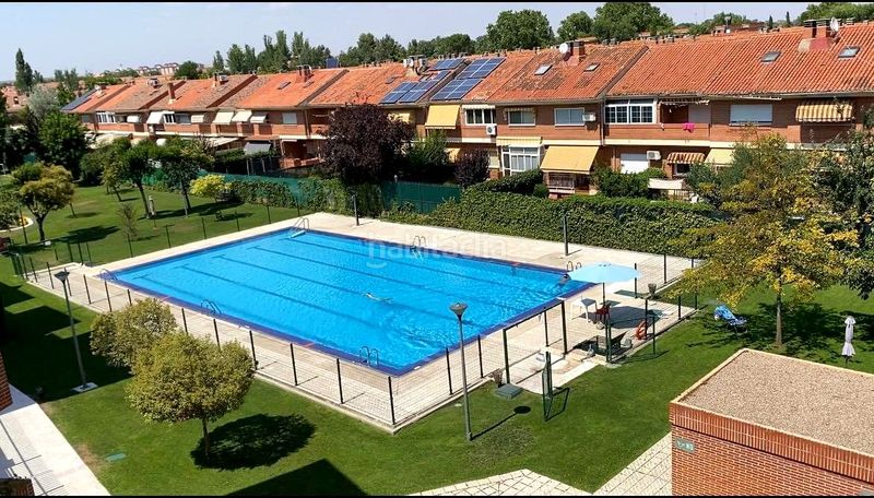 Foto 128aeedd-3ce2-40ee-b5b0-88d402ea4804. Pis amb calefacció aparcament piscina a Val Alcalá de Henares