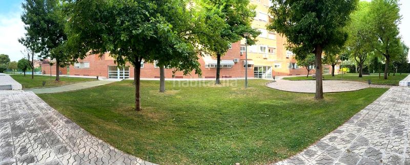 Foto caf5f22d-ed2d-4122-b35e-13217ebef266. Pis amb calefacció aparcament piscina a Val Alcalá de Henares