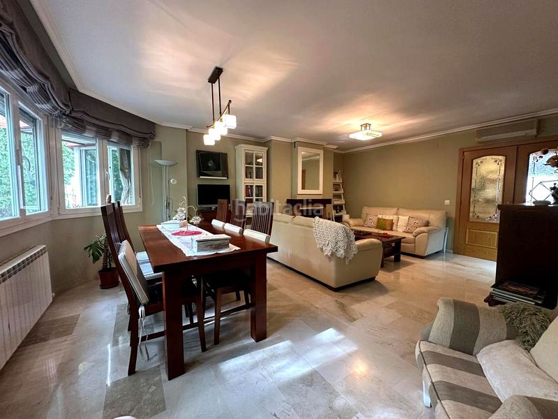 Foto dc0e065e-3662-46a6-9da8-d757225a0f9e. Pis amb calefacció aparcament piscina a Val Alcalá de Henares