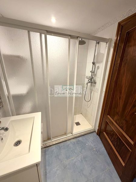 Foto f256357c-f25b-4c9c-b632-632cb67fd74e. Planta baixa amb calefacció aparcament piscina a Torrejón de Ardoz