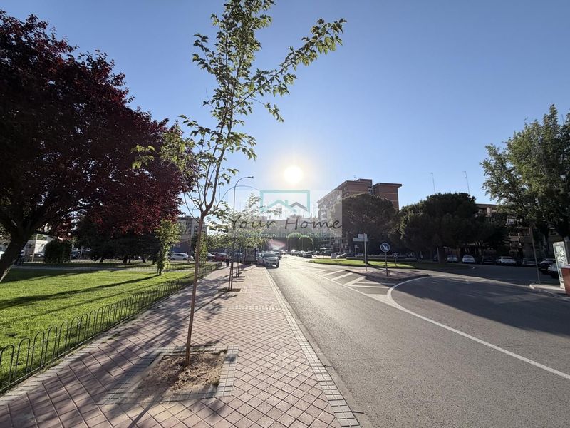 Foto afbf355d-e3a2-433b-8287-f246882671f3. Pis amb calefacció piscina a Juncal Torrejón de Ardoz