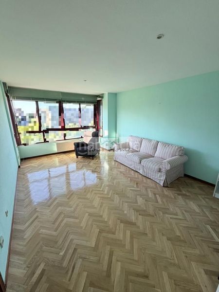 Foto fafcfdb4-fded-4413-ba54-512de30ac0da. Pis amb calefacció piscina a Juncal Torrejón de Ardoz
