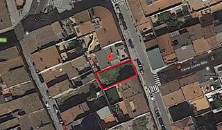 Terreny residencial a Carrer milà i fontanals 1b. Solar urbano en el centro fachada de 10 mts