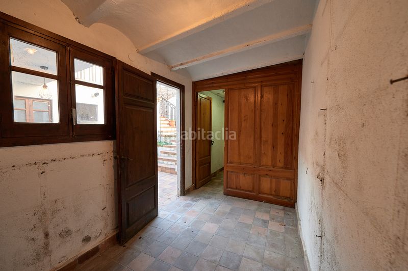 Foto 5b0454b0-af8b-4879-a4f2-b31f32e8e8e6. Casa amb xemeneia calefacció a Sentmenat