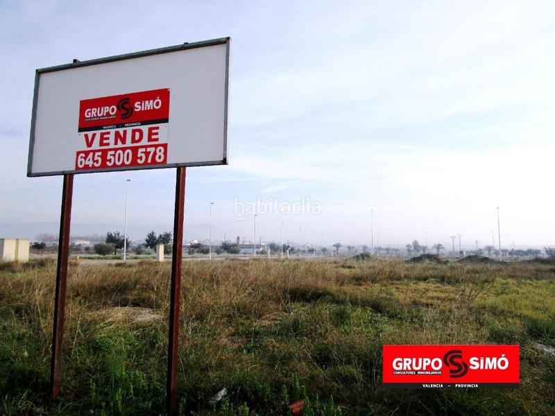 Foto db9701d9-70d1-493a-b493-41db44a2fc36. Gewerbliches grundstück in Catadau