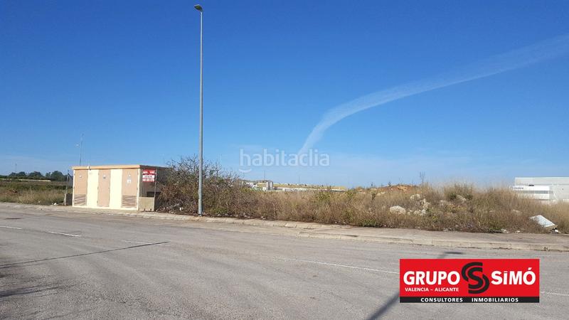 Foto 0142b4cc-8f65-440a-a115-7639b6947693. Industrial plot in Picassent