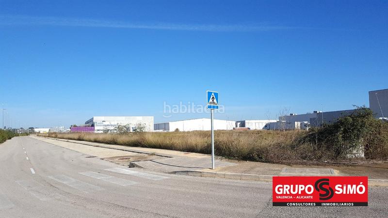 Foto dbdc5593-26d5-4643-bbad-3408328af1af. Industrial plot in Picassent