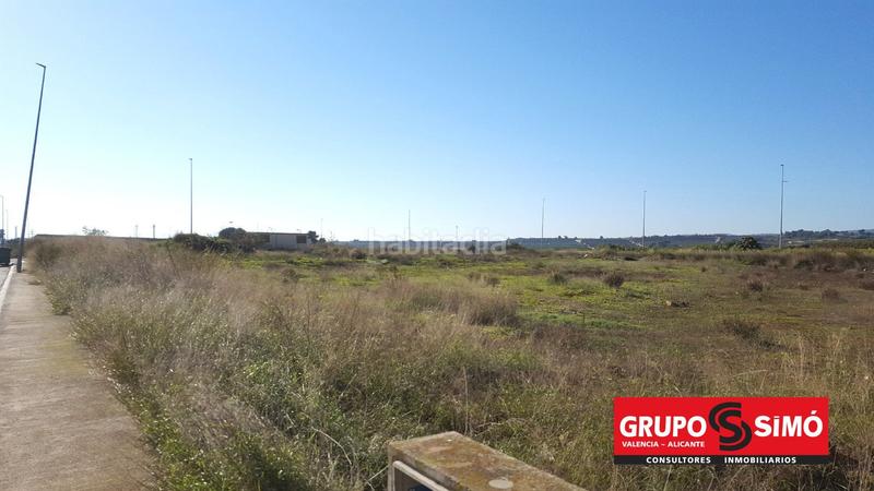 Foto fc9b12b4-0ffe-4ea7-83e4-2a247423a09c. Industrial plot in Picassent