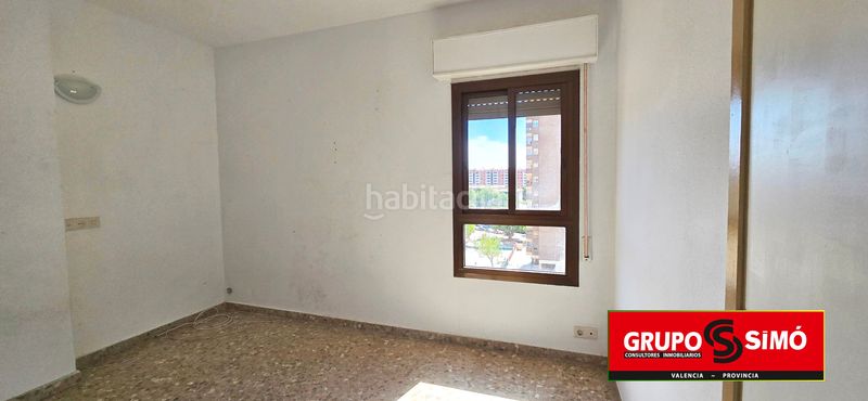 Foto 0d8b54a8-3002-4db3-bd48-f224828926d0. Dúplex amb piscina a Plaza Illes Columbretes Castellón de la Plana