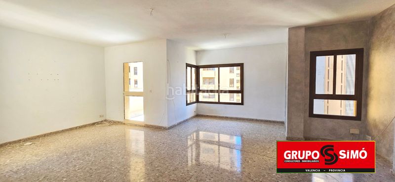 Foto d9ebd6ef-d7f4-44b4-ae58-0e699de5d71f. Dúplex amb piscina a Plaza Illes Columbretes Castellón de la Plana