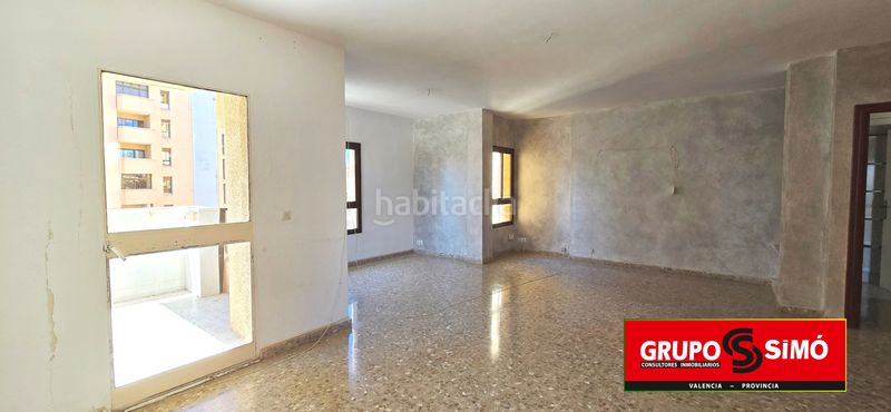 Foto df5bab9c-fb22-4b4a-a396-367f33ce823c. Dúplex amb piscina a Plaza Illes Columbretes Castellón de la Plana