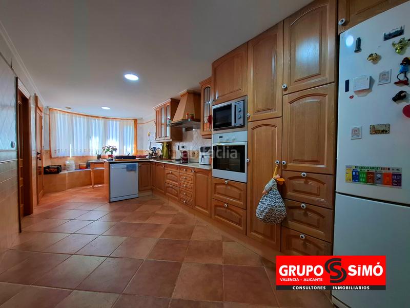 Foto 72a4f0f9-3808-4459-ad37-2bcc5dec41d8. Chalet  en urb. colinas de venta cabrera – ref. cc-184 en Monserrat