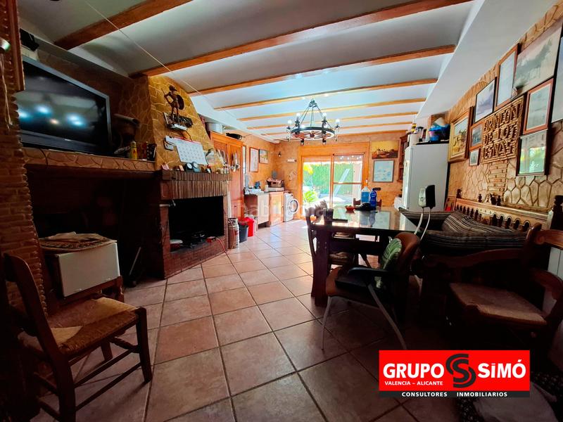 Foto d816ddaf-64ff-40e0-8459-98fee7012e3a. Chalet  en urb. colinas de venta cabrera – ref. cc-184 en Monserrat