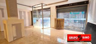 Lloguer Local Comercial  Calle torero antonio carpio. Local junto a mercadona en el centro de catarroja – ref. ig-371