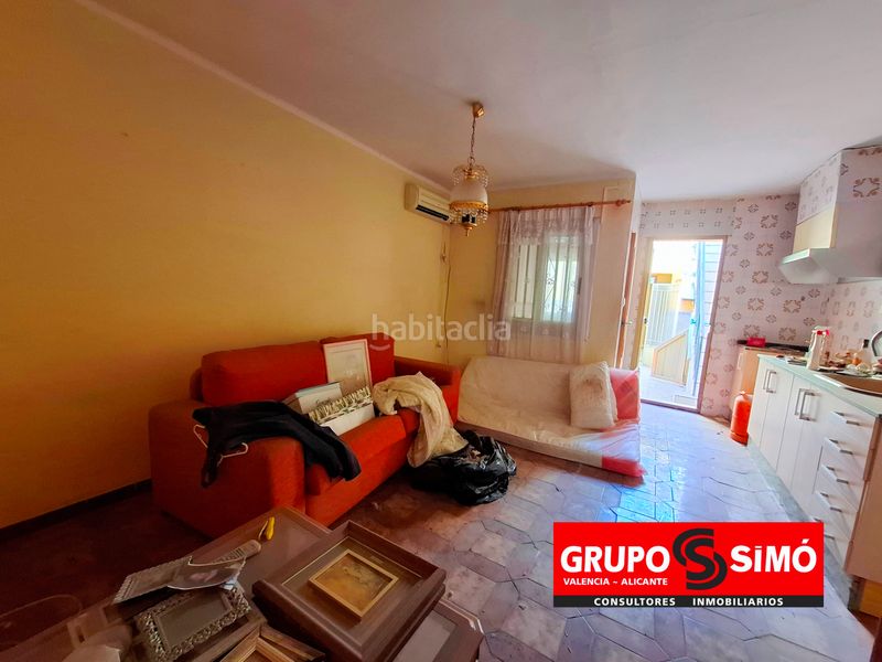 Foto 5c1d9b3c-f1da-4bd0-aa95-c56e95606fbe. Casa amb aparcament a Picassent
