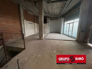 Geschäftsraum  Carrer de carles albors. Local comercial frente al colegio vallivana de picassent - ref.