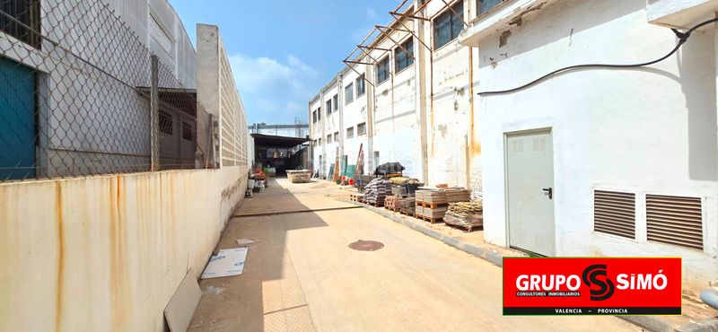 Foto f0b45ccc-737f-47cf-9969-3fa151b44efb. Nave industrial  en el poligono dels codonyers – ref. ig-395 en Picassent