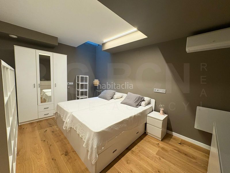 Foto d92bf300-d86c-43db-8714-07334b6ab188. Casa adossada amb calefacció aparcament piscina a Esplugues de Llobregat