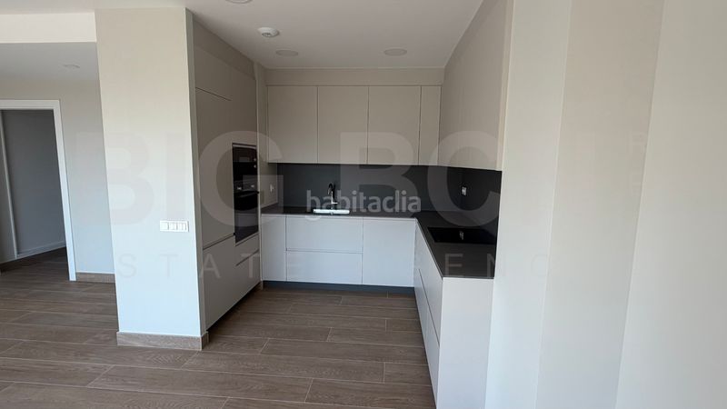 Foto 67c49aa8-6d81-48d6-88a8-08f0f3d2a940. Pis a via augusta 425 a Sarrià Barcelona