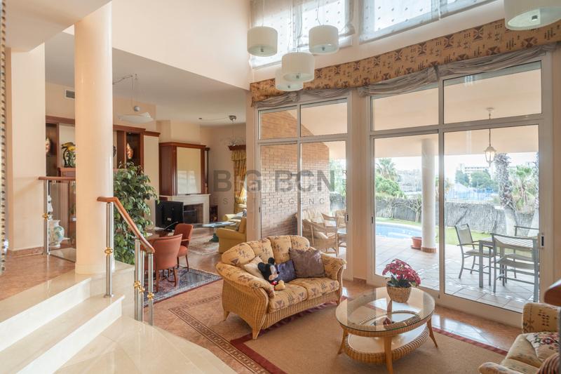 Foto 6f3dd98d-bd04-44d6-99e1-3d3bea945811. Chalet en Mas Mel Calafell