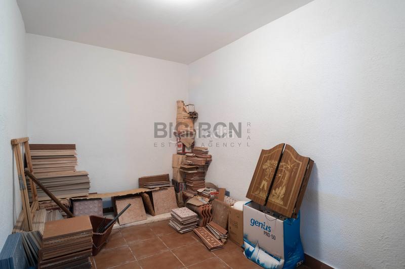 Foto 786c19ca-70dc-475d-ba0c-100b927f15fd. Chalet mit kamin heizung parking pool in Mas Mel Calafell