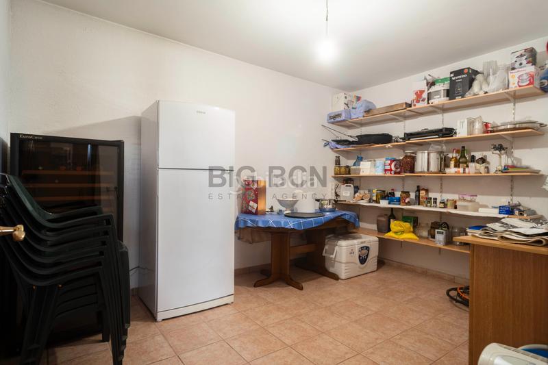 Foto 84947217-7a23-46be-8dad-dc3ff32874a7. Chalet mit kamin heizung parking pool in Mas Mel Calafell