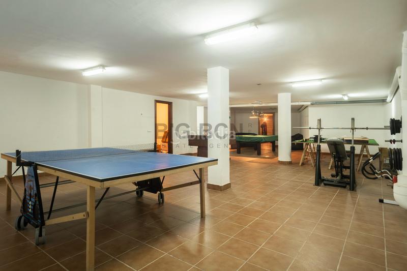 Foto 449f7834-dae4-45d2-be70-fe3dfed75f67. Chalet avec cheminée chauffage parking piscine dans Calafell