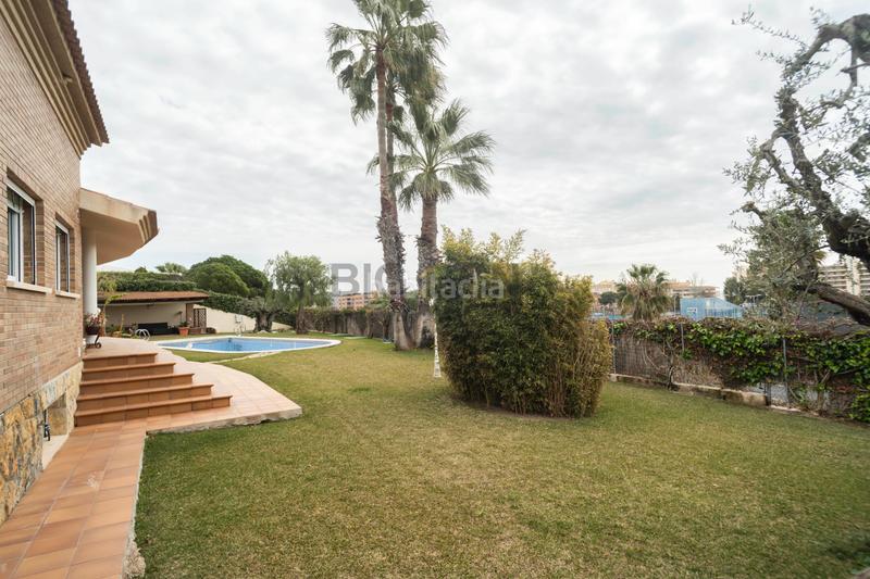 Foto 8d3959e7-9022-4c53-a80e-1dd20714d346. Chalet avec cheminée chauffage parking piscine dans Calafell