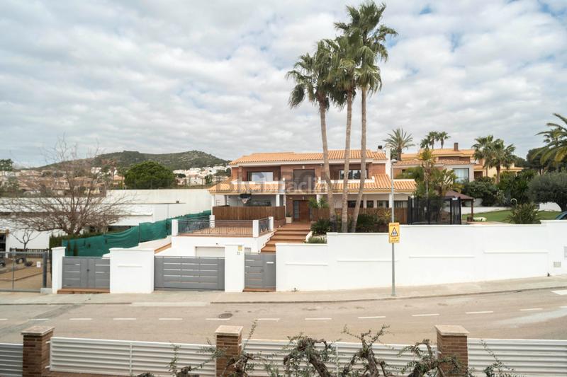 Foto c3451a2e-71e6-4071-af08-8424a457aedc. Chalet avec cheminée chauffage parking piscine dans Calafell