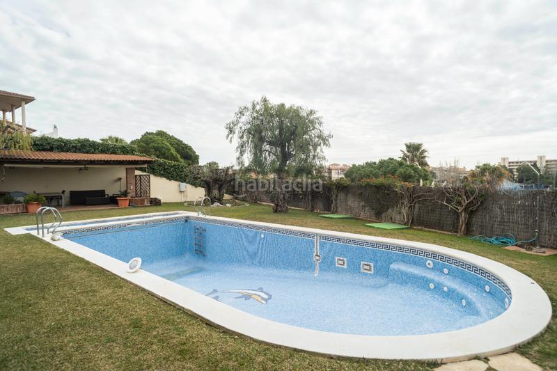 Foto c3ac178c-597c-4387-b4ed-7899af195ba6. Chalet avec cheminée chauffage parking piscine dans Calafell