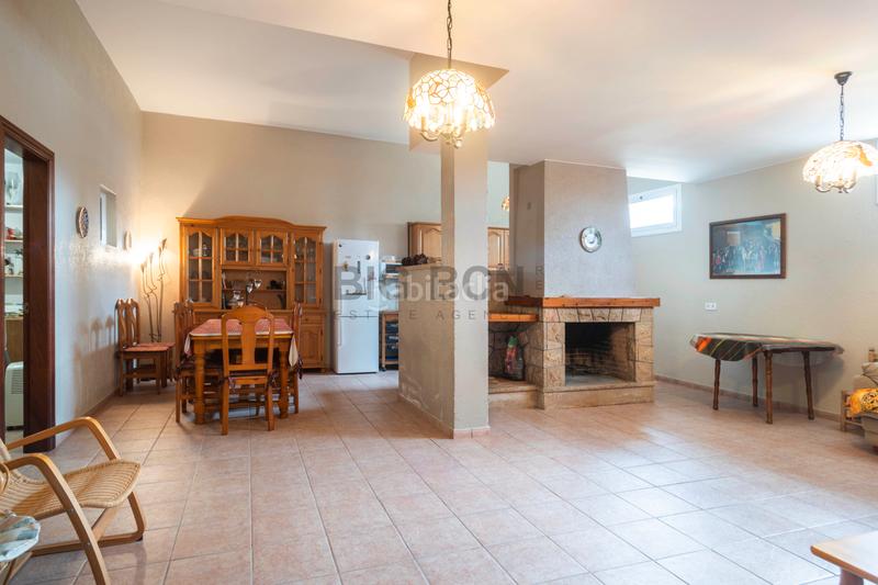 Foto 0a0f0f61-08e9-452c-aaf0-3550062e0fb6. Chalet con camino riscaldamento parcheggio piscina in Calafell