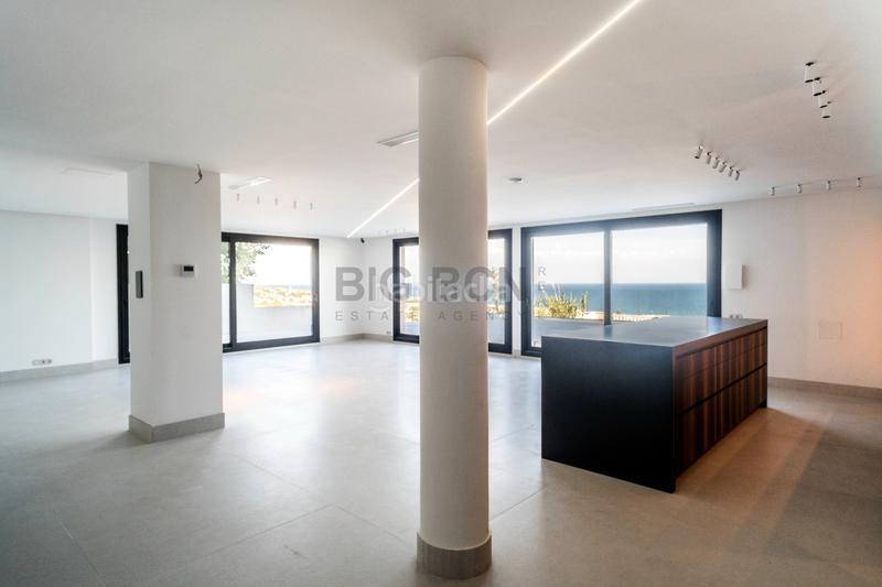 Foto a1c9f12e-ffdd-4655-9d91-144252d1ef18. Alquiler chalet en Bellamar Castelldefels