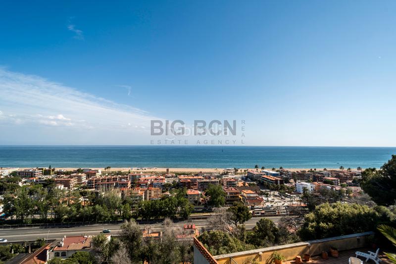 Foto 1864739f-15bd-4985-993a-d2fb0e8fd4c0. Location chalet avec chauffage parking piscine dans Castelldefels