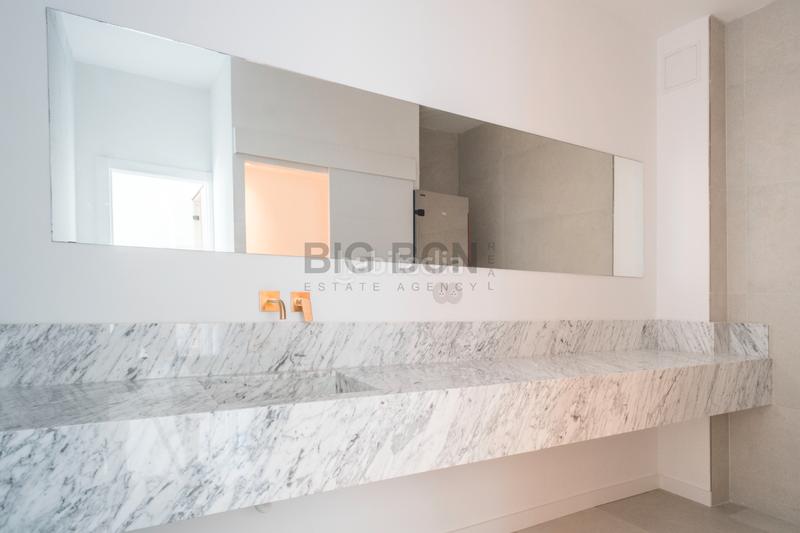 Foto 51014f8a-80bf-43c3-b208-23a6418383be. Location chalet avec chauffage parking piscine dans Castelldefels