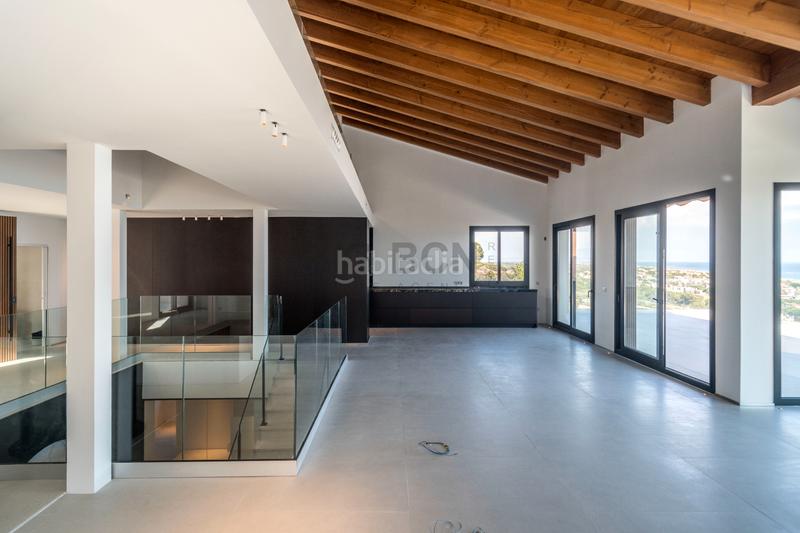 Foto 660f5510-f8fd-45d9-a47a-33fe1fe43f12. Location chalet avec chauffage parking piscine dans Castelldefels