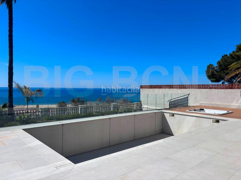 Foto c1e08710-50f1-436e-b58a-83b28e66c8b9. Location chalet avec chauffage parking piscine dans Castelldefels