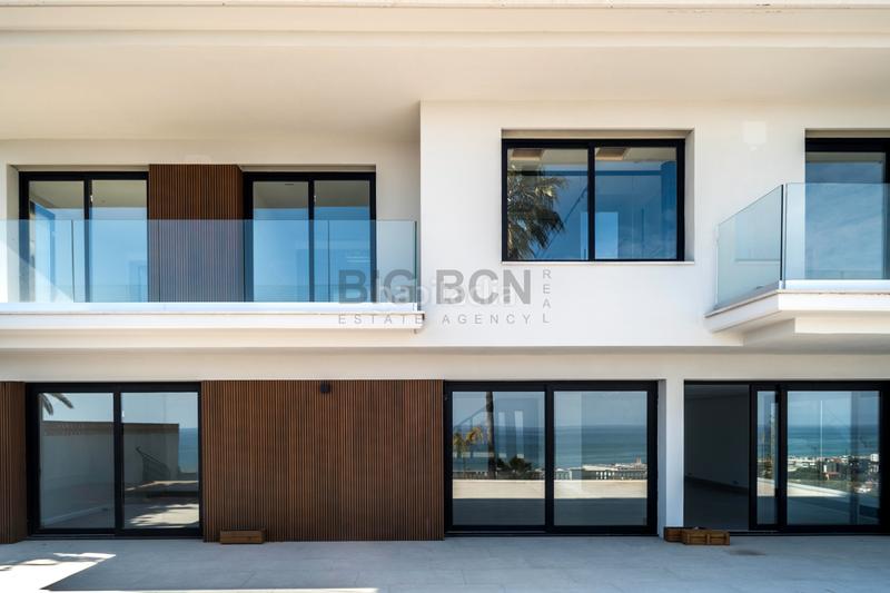 Foto d710833f-037f-4b28-a52f-be2c0887ee82. Location chalet avec chauffage parking piscine dans Castelldefels