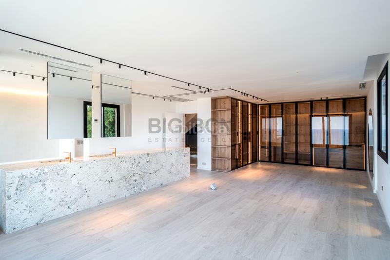 Foto e5486d99-acac-49a5-bbc7-479bb6eced06. Location chalet avec chauffage parking piscine dans Castelldefels