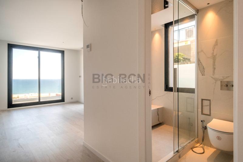 Foto f32ba4e5-c7e7-4ca4-9a9f-2ae08fd1fb30. Location chalet avec chauffage parking piscine dans Castelldefels