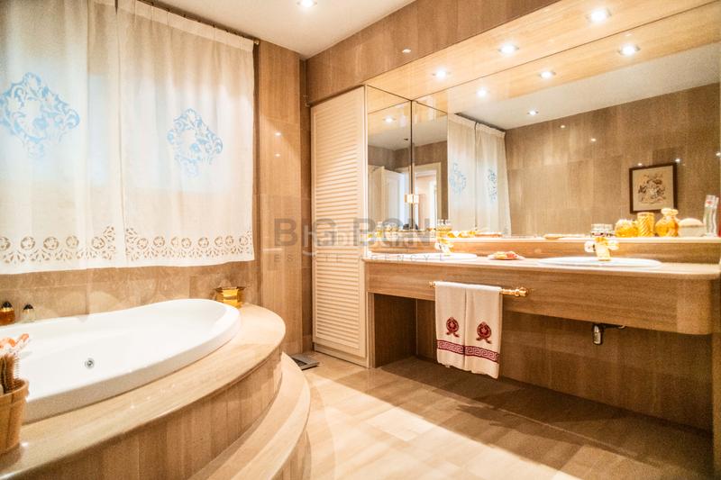 Foto 15e913b8-0633-49e8-b20d-9149c33cb4a6. Chalet en Pedralbes Barcelona