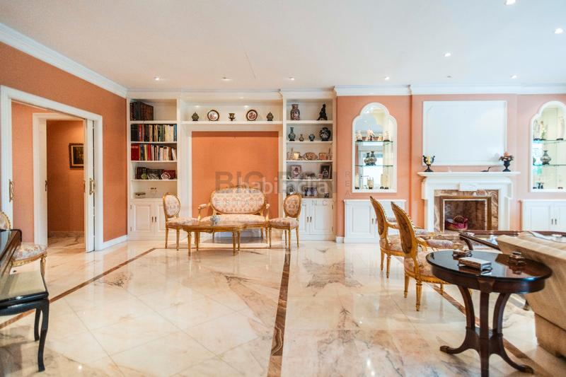 Foto ad0278ad-d00c-429e-ac62-4a7ab89a806d. Chalet en Pedralbes Barcelona