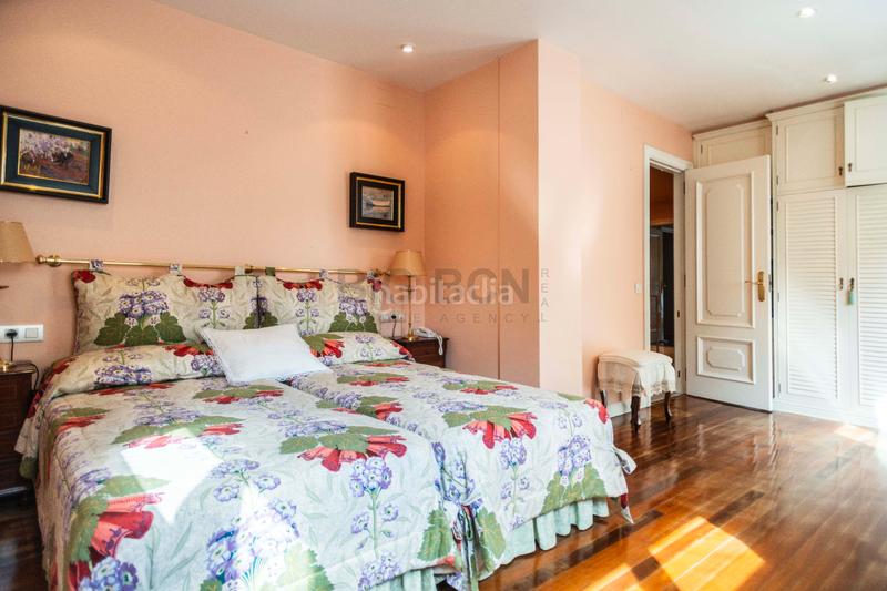 Foto 02f94d09-963f-466c-a8b3-a0dbbe9d1083. Chalet avec chauffage parking piscine dans Pedralbes Barcelona