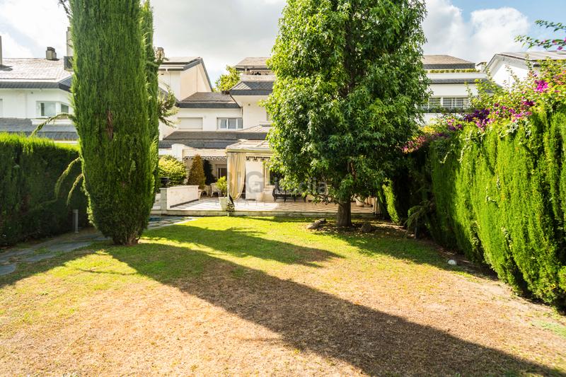 Foto 06fe0127-fc3d-42e8-94ea-9482a1ac9467. Chalet avec chauffage parking piscine dans Pedralbes Barcelona