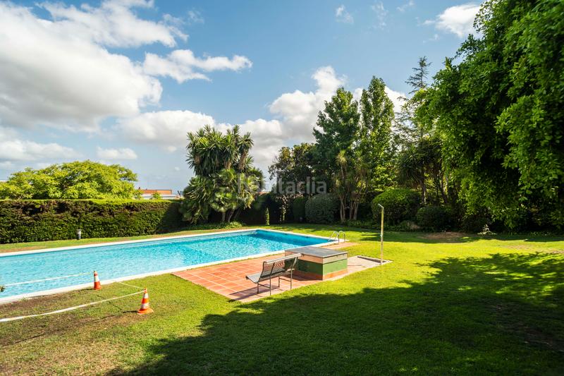 Foto 144b8737-a620-48ff-831b-383defd70f08. Chalet avec chauffage parking piscine dans Pedralbes Barcelona