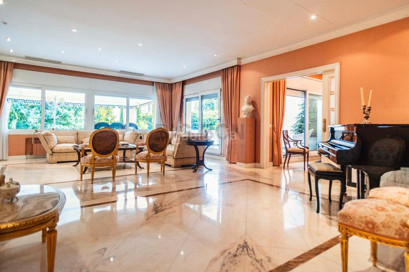 Foto 3e34d62e-d553-4b1b-8743-807bb67a88bf. Chalet avec chauffage parking piscine dans Pedralbes Barcelona