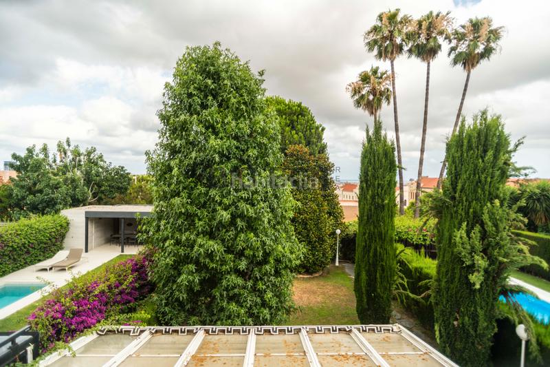 Foto 60d979cc-e6cd-423f-a35f-b79afeca1921. Chalet con riscaldamento parcheggio piscina in Pedralbes Barcelona