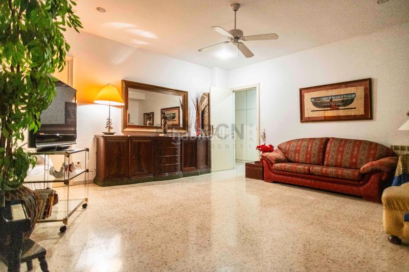 Foto d403cedc-ad59-495d-9f0b-d663dcbf28f3. Chalet con riscaldamento parcheggio piscina in Pedralbes Barcelona