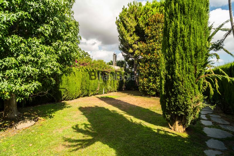 Foto da52d912-e802-4e38-8508-49f72ef3caae. Chalet con riscaldamento parcheggio piscina in Pedralbes Barcelona