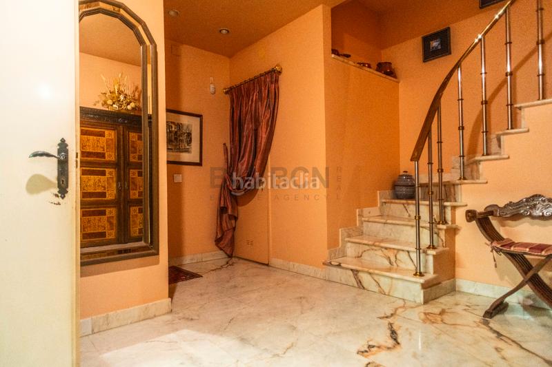 Foto dbd2e38f-9550-4cb2-8bd1-f506f5ba004b. Chalet con riscaldamento parcheggio piscina in Pedralbes Barcelona