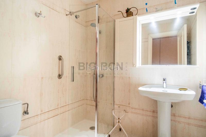 Foto a54fadf0-e716-4bfb-b3ee-a375be4ce6ea. Xalet amb calefacció aparcament piscina a Pedralbes Barcelona